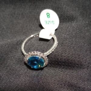 Dazzling Silver Ring with Blue Gemstone